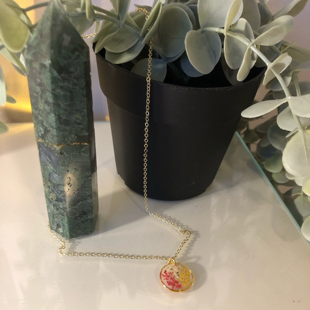 Birth month flower necklace (March/May/June).